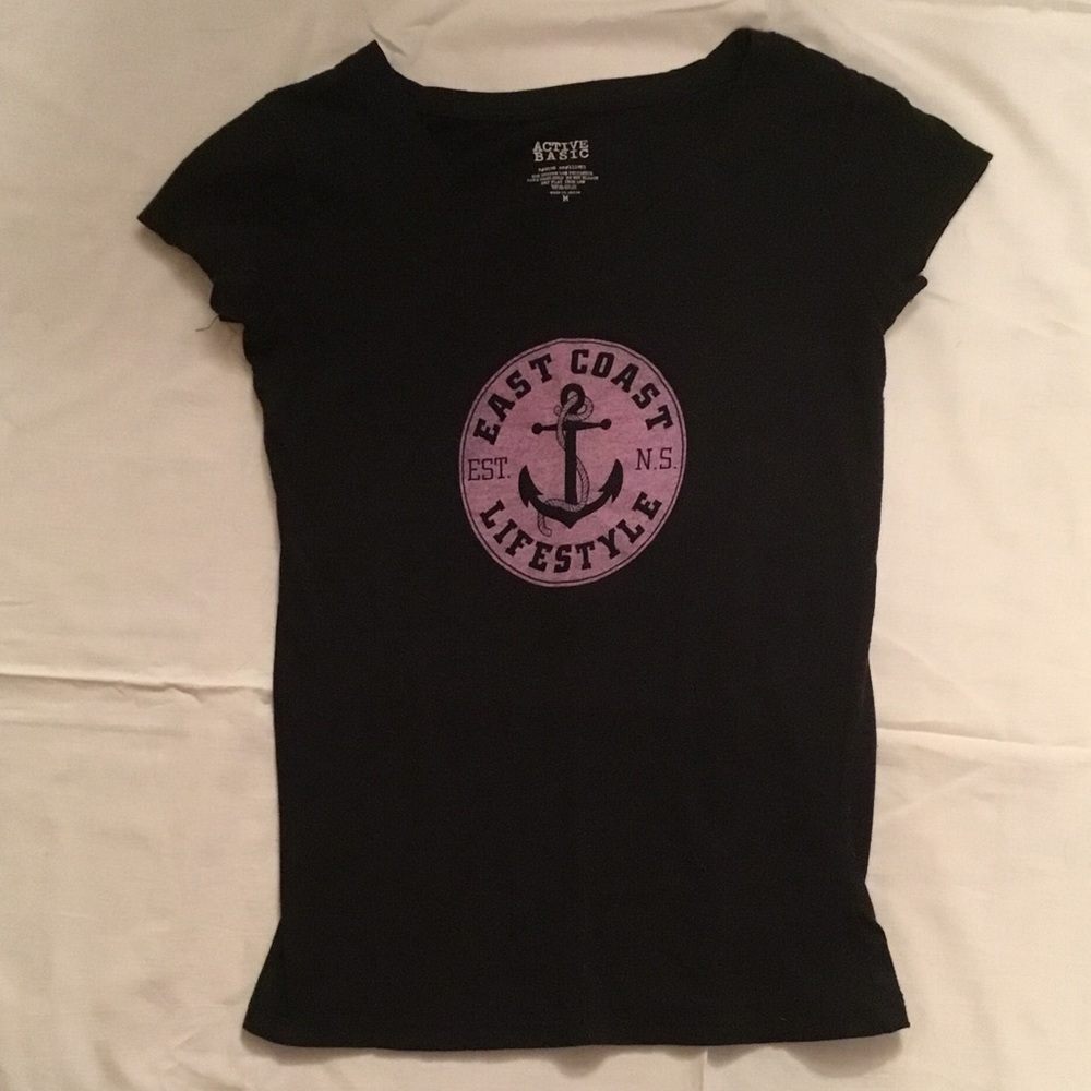 East Coast Lifestyle Ladies t-shirt. Sz Med